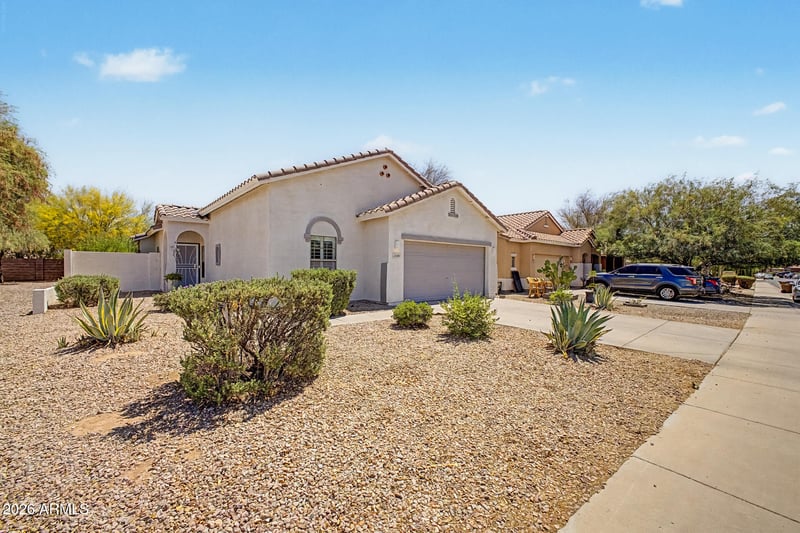 3498 Hayden Peak Dr, San Tan Valley, AZ 85144
