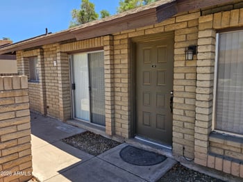35 Concorda Dr #104, Tempe, AZ 85282
