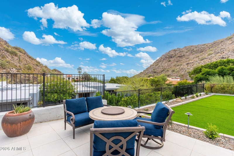 3500 Lincoln Dr #22, Phoenix, AZ 85018