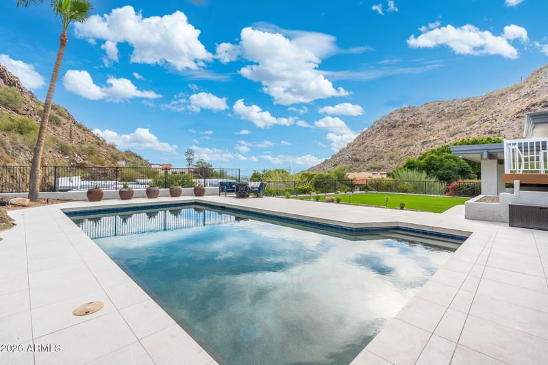 3500 Lincoln Dr #22, Phoenix, AZ 85018