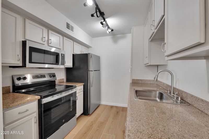 3500 Hayden Rd #1206, Scottsdale, AZ 85251