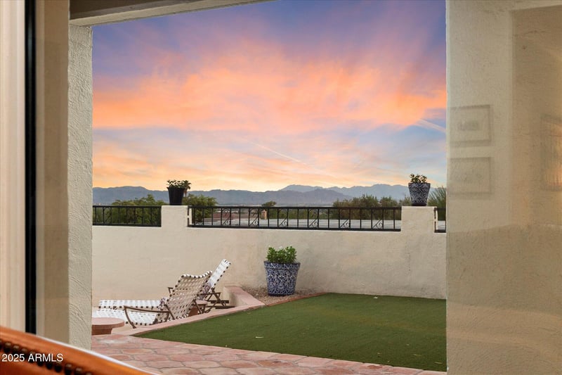 3500 Lincoln Dr #6, Phoenix, AZ 85018