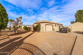 35001 Surrey Ln, San Tan Valley, AZ 85140