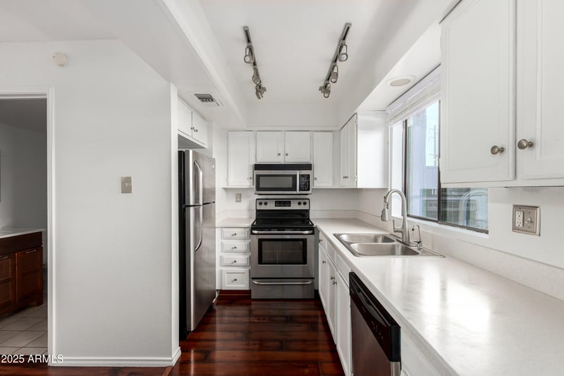 3501 64th St #11, Scottsdale, AZ 85251