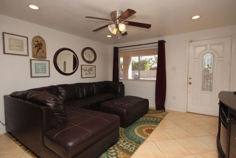 3502 E Delcoa Dr, Phoenix, AZ 85032
