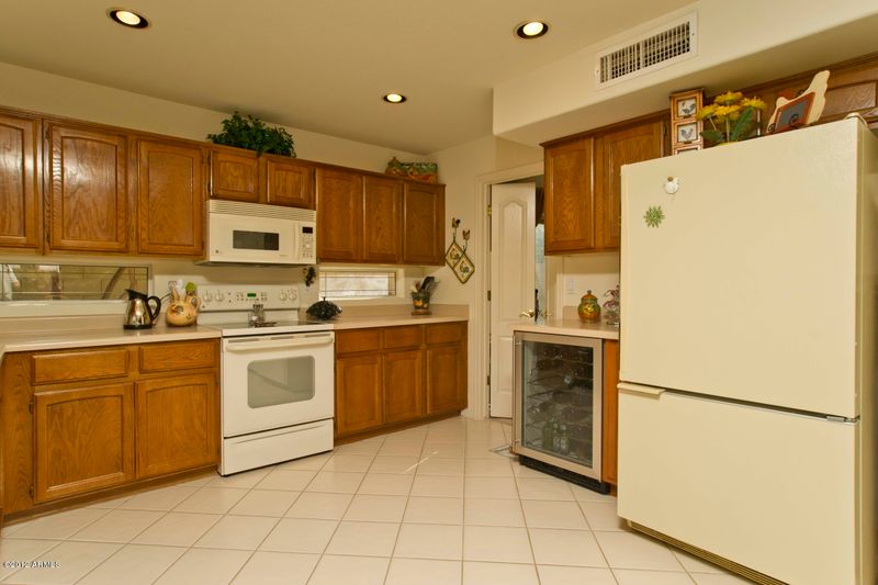 3502 E Topeka Dr, Phoenix, AZ 85050