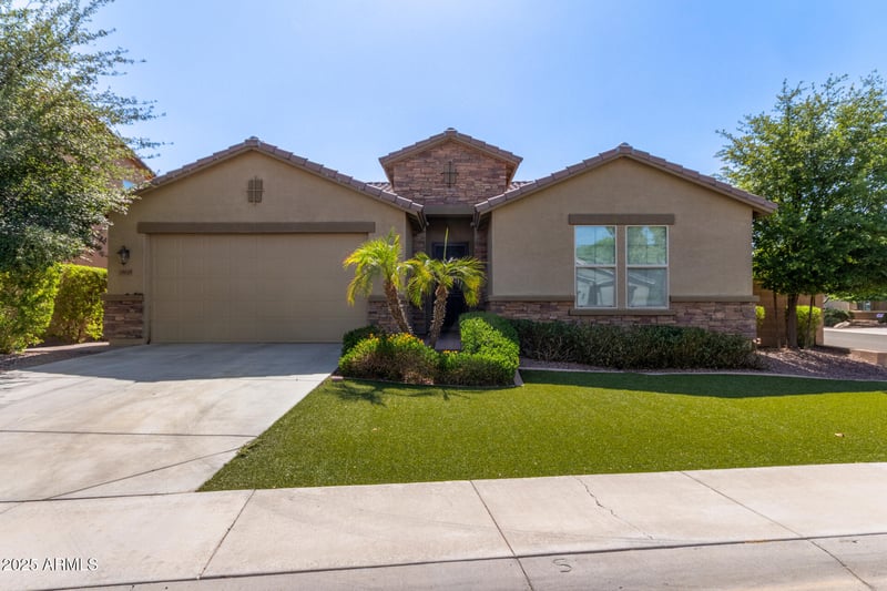 35020 Open Range Dr, San Tan Valley, AZ 85144