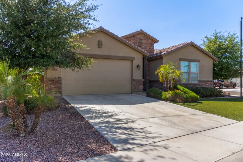 35020 Open Range Dr, San Tan Valley, AZ 85144