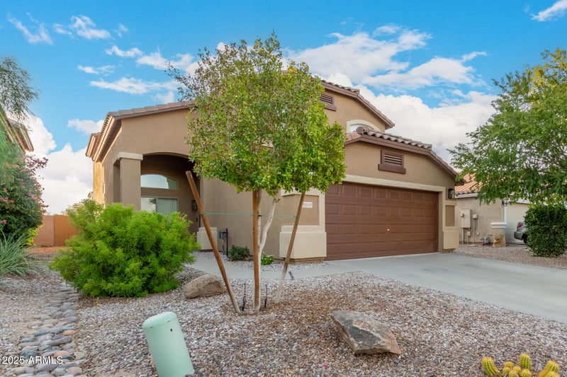 35030 Barzona Trl, San Tan Valley, AZ 85143