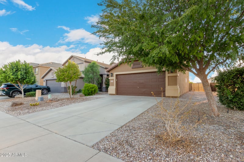 35030 Barzona Trl, San Tan Valley, AZ 85143