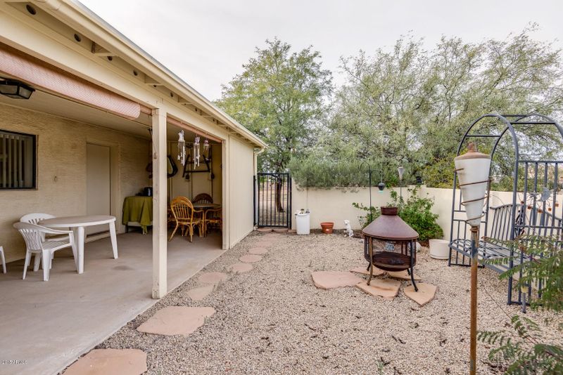 35043 N 10th St, Phoenix, AZ 85086