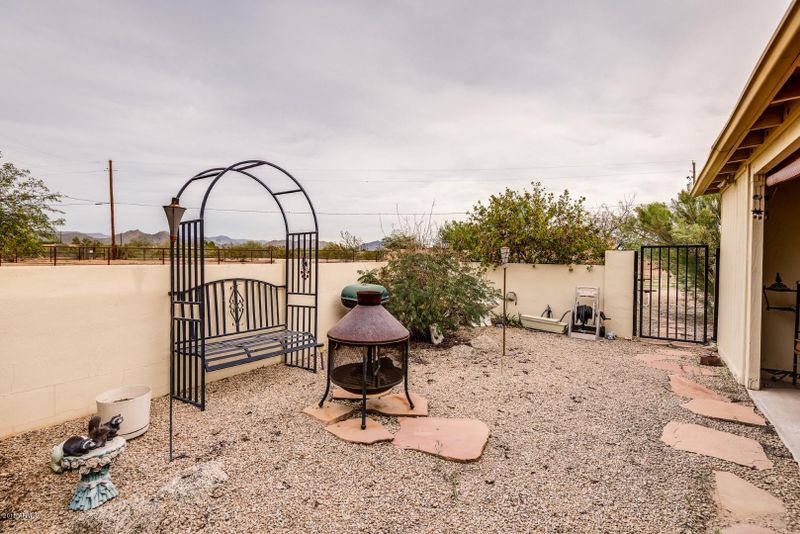 35043 N 10th St, Phoenix, AZ 85086