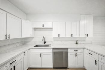 3505 E Campbell Ave #11, Phoenix, AZ 85018