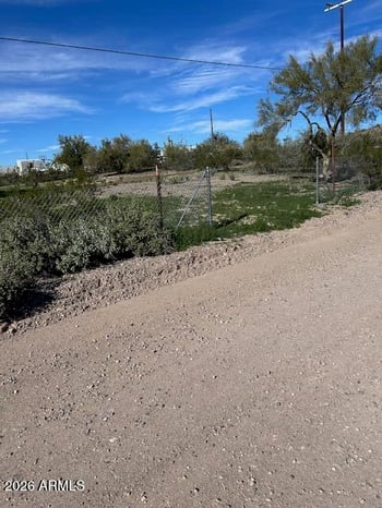 3505 W New River Rd #-, New River, AZ 85087