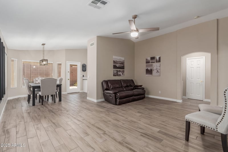 3509 Hazeltine Way, Chandler, AZ 85249