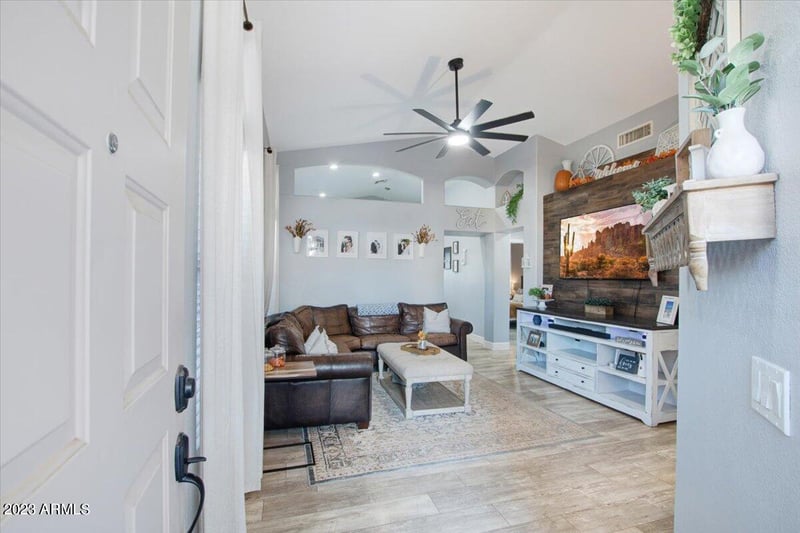 3509 W Whispering Wind Dr, Glendale, AZ 85310