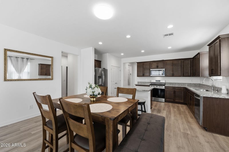 35090 Lead Way, San Tan Valley, AZ 85144