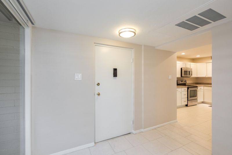 351 E Thomas Rd #D108, Phoenix, AZ 85012