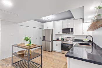 351 E Thomas Rd #D208, Phoenix, AZ 85012