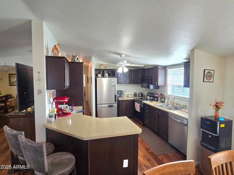 351 Meridian Rd #122, Apache Junction, AZ 85120