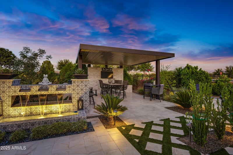 351 Santa Lucia Ln, Queen Creek, AZ 85140