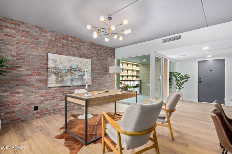351 Thomas Rd #D208, Phoenix, AZ 85012