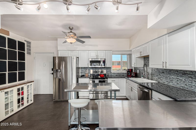 351 Thomas Rd #D505, Phoenix, AZ 85012