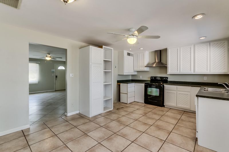 3510 E Everett Dr, Phoenix, AZ 85032