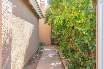 3510 E Hampton Ave #47, Mesa, AZ 85204
