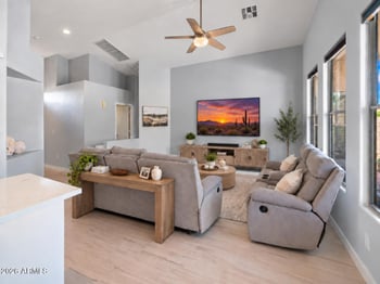 3510 W Quail Track Dr, Phoenix, AZ 85083