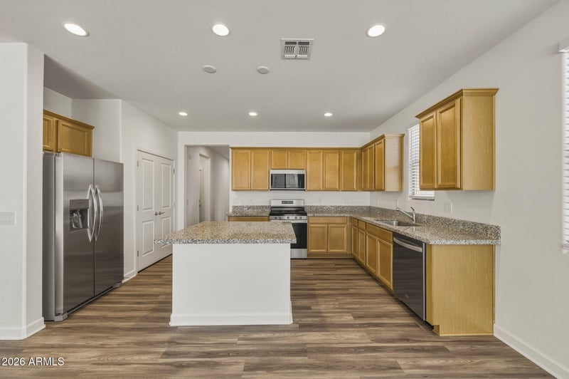 35108 Lead Way, San Tan Valley, AZ 85144