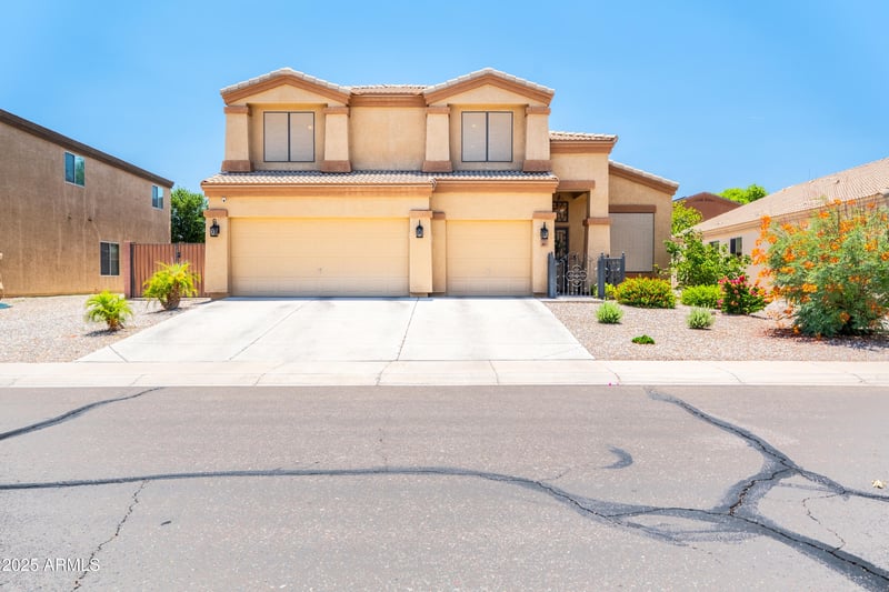 3511 Allens Peak Dr, San Tan Valley, AZ 85144