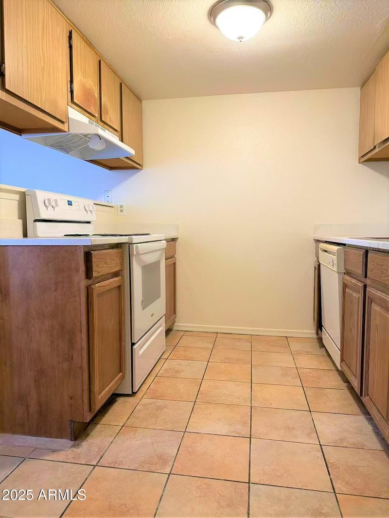 3511 Baseline Rd #1049, Phoenix, AZ 85042