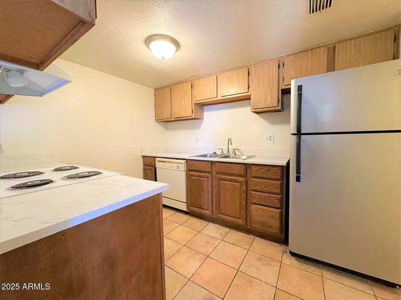 3511 Baseline Rd #1049, Phoenix, AZ 85042