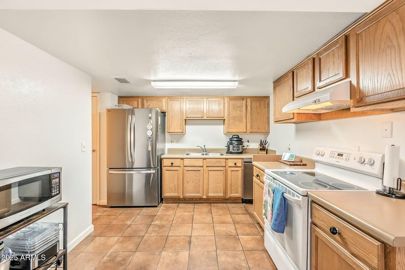 3511 Baseline Rd #1140, Phoenix, AZ 85042