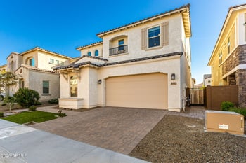 3511 Crest Ln, Phoenix, AZ 85050