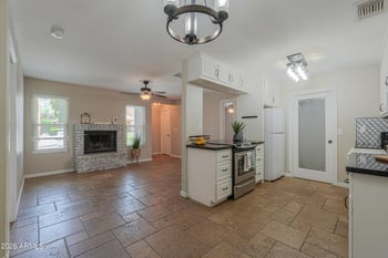 3511 Baseline Rd #1004, Phoenix, AZ 85042