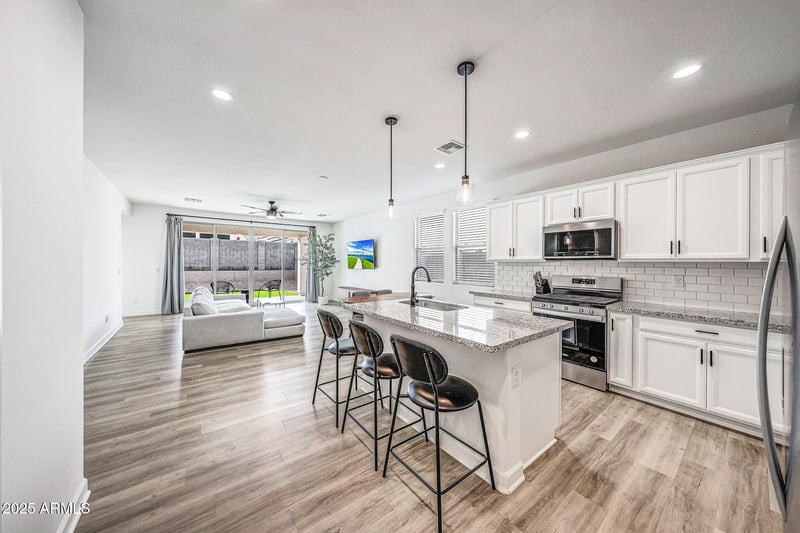 35116 Lead Way, San Tan Valley, AZ 85144