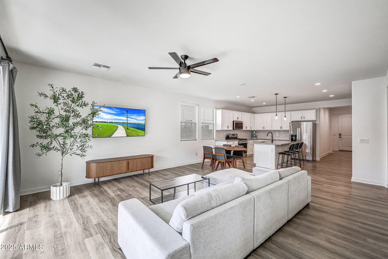 35116 Lead Way, San Tan Valley, AZ 85144