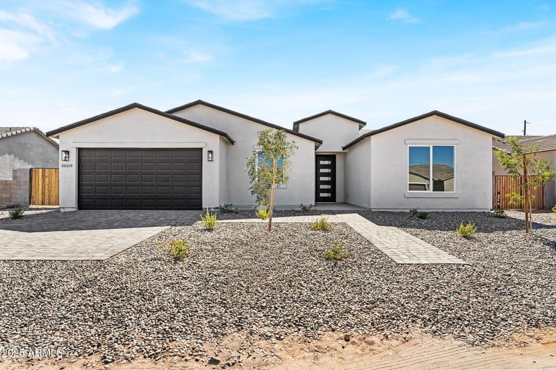 35119 Palm Dr, San Tan Valley, AZ 85140