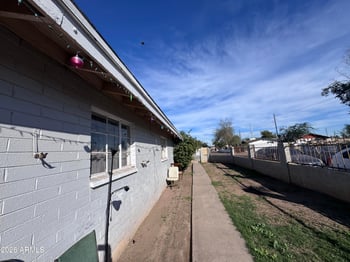 3513 Tonto St, Phoenix, AZ 85009