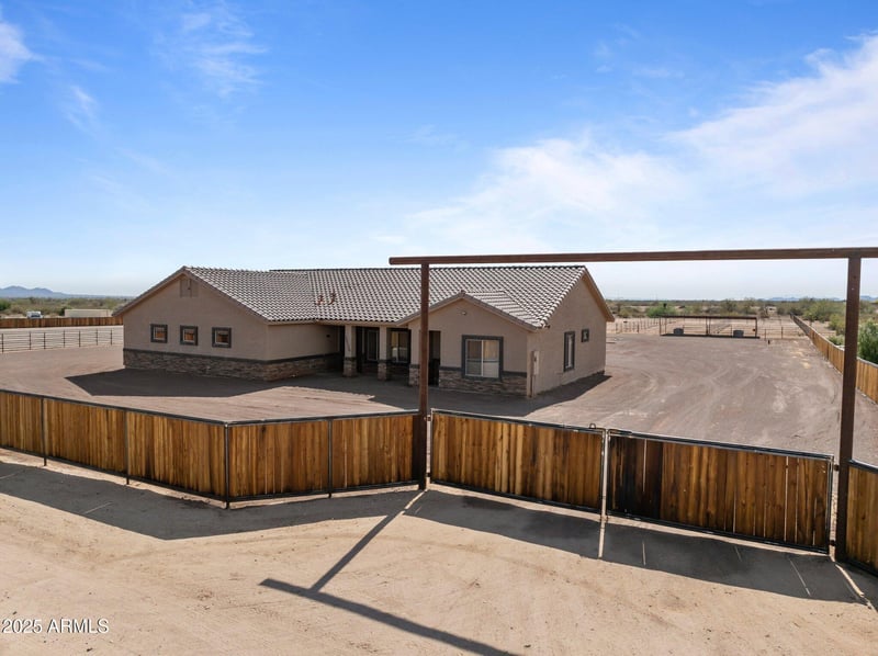 35130 214th Ave, Wittmann, AZ 85361