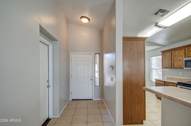 3514 W Saint Charles Ave, Phoenix, AZ 85041