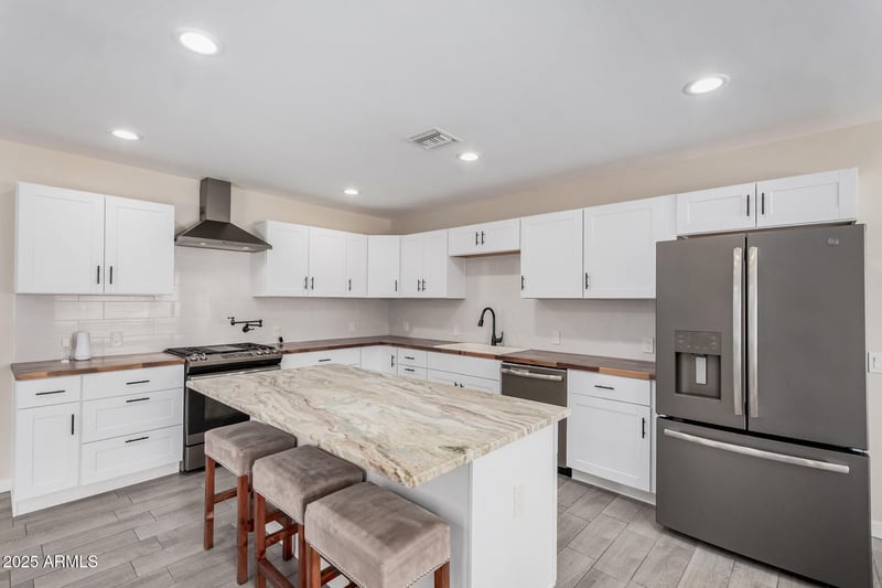 3516 Earll Dr, Phoenix, AZ 85018