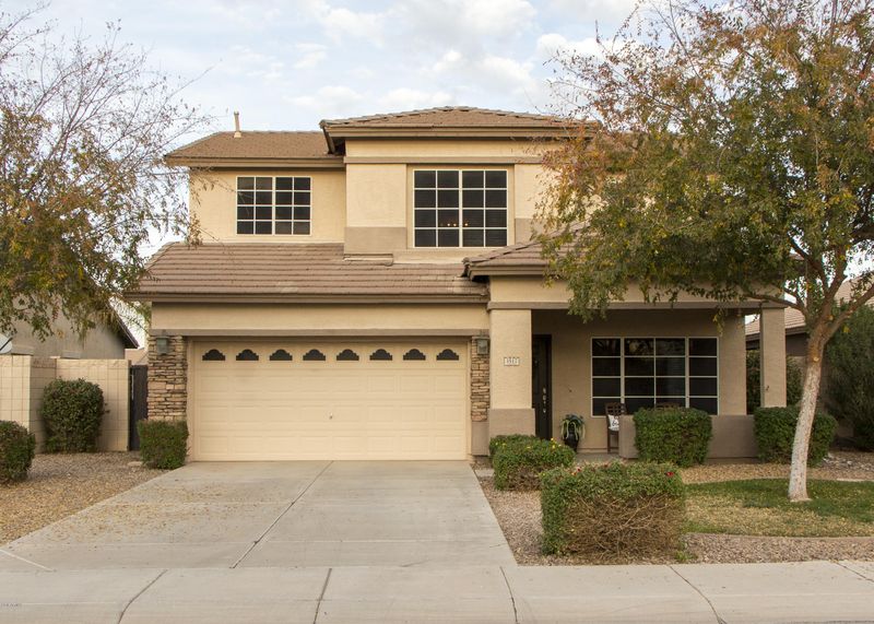 3517 S Sawmill Rd, Gilbert, AZ 85297