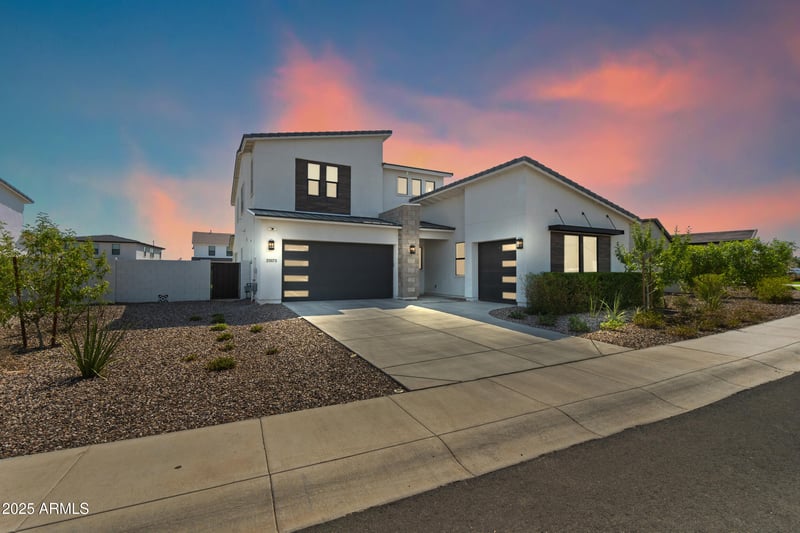 35173 Covelite Way, San Tan Valley, AZ 85144
