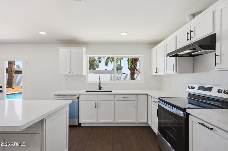 3518 E Angela Dr, Phoenix, AZ 85032