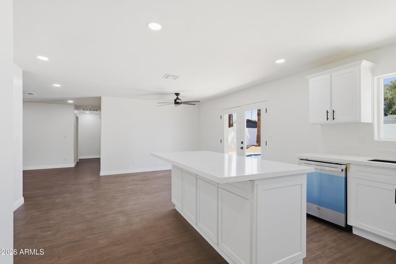 3518 E Angela Dr, Phoenix, AZ 85032