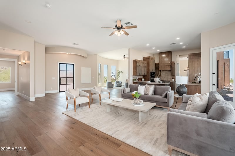 3518 Shadow Trl, Mesa, AZ 85207