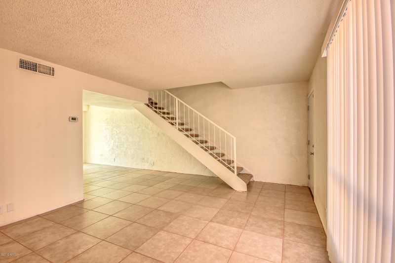 3518 W Dunlap Ave #112, Phoenix, AZ 85051